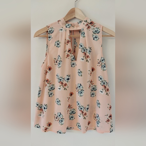 E&M Light Pink Floral Sleeveless Keyhole Tank Blouse M Medium - Picture 1 of 6